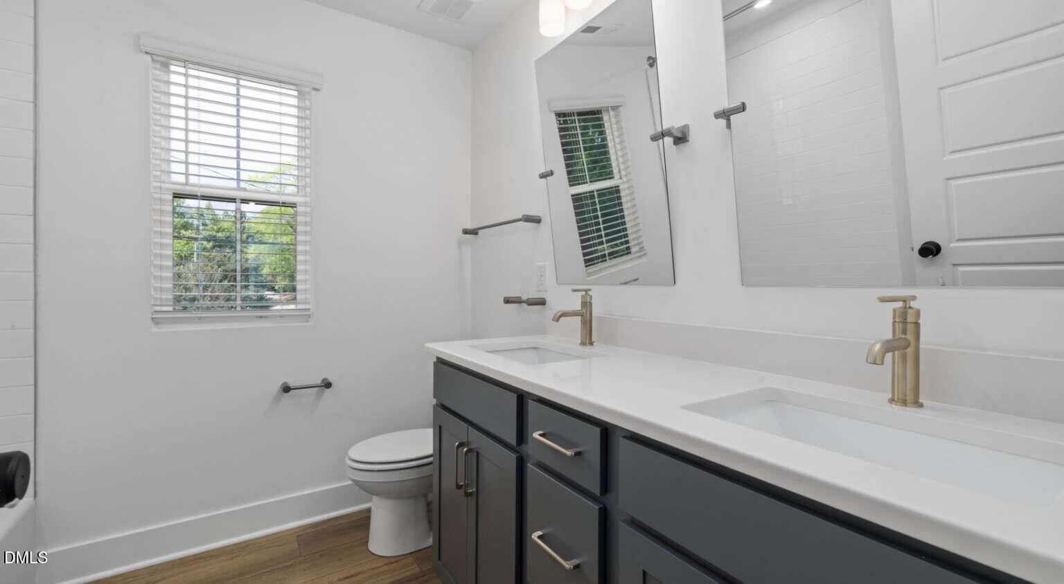 257 Asher Hls Court Raleigh, NC 27601 - Photo 11 of 19 Tat.12