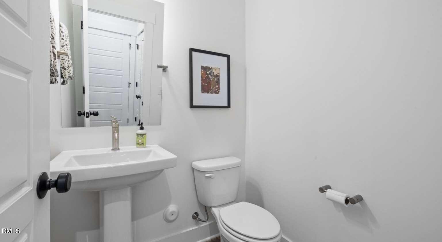 257 Asher Hls Court Raleigh, NC 27601 - Photo 6 of 19 Tat.7