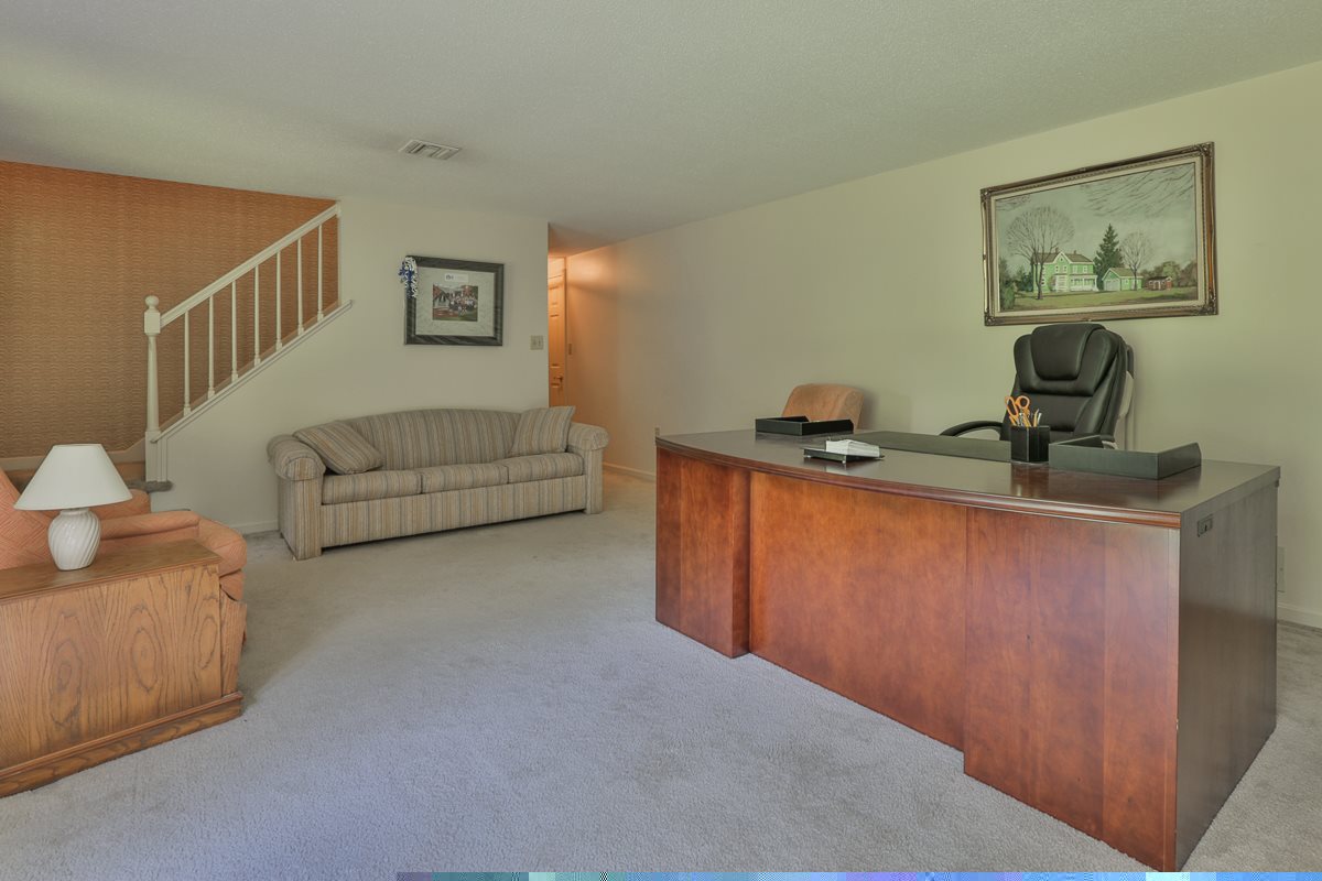 753 Straw Hill Road Manchester, NH 03104 - Photo 19 of 35