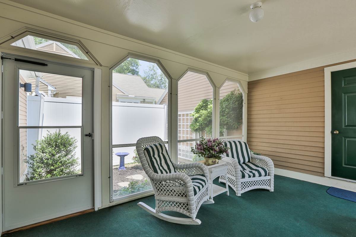 753 Straw Hill Road Manchester, NH 03104 - Photo 22 of 35