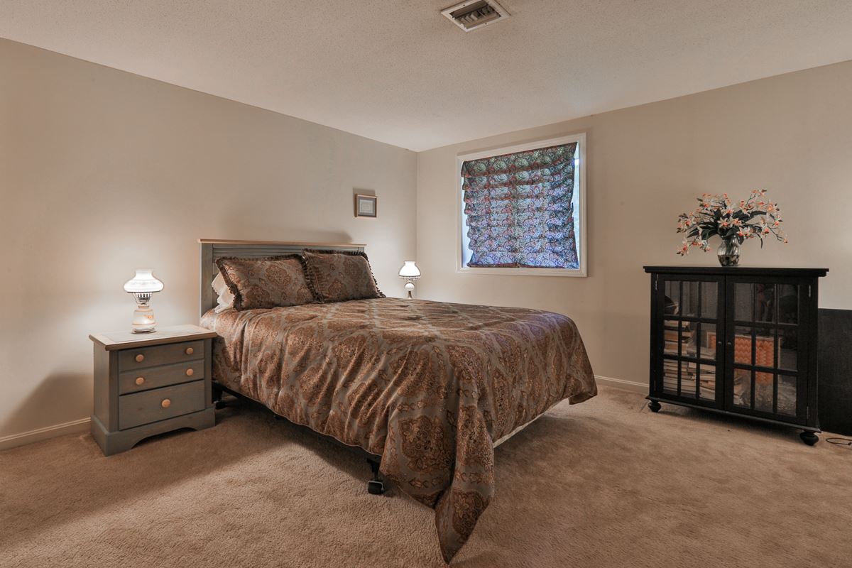 753 Straw Hill Road Manchester, NH 03104 - Photo 26 of 35