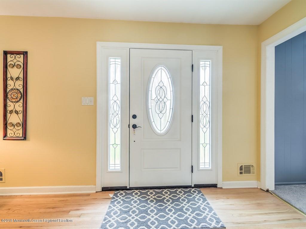 22 Cambridge Road Freehold, NJ 07728 - Photo 3 of 28 003_FOYER