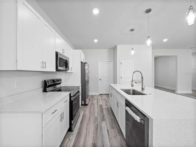 $2,300 | 4034 Southwest 157th Place Road, Ocala, FL 34473