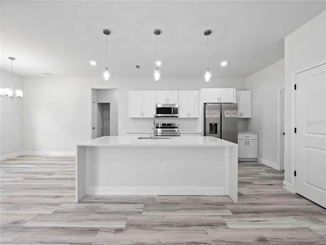 $2,300 | 4034 Southwest 157th Place Road, Ocala, FL 34473