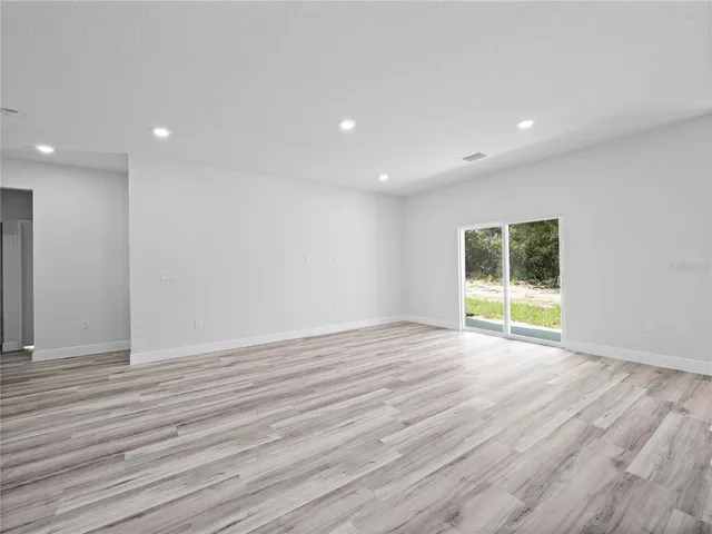 $2,300 | 4034 Southwest 157th Place Road, Ocala, FL 34473