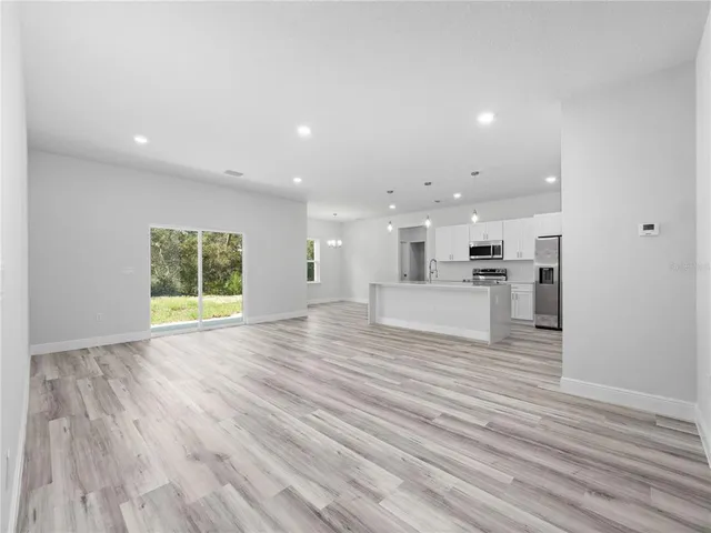 $2,300 | 4034 Southwest 157th Place Road, Ocala, FL 34473