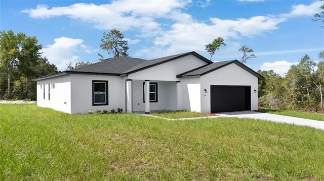 $2,300 | 4034 Southwest 157th Place Road, Ocala, FL 34473