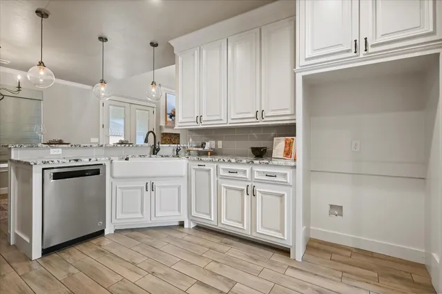 $479,900 | 825 Avenue T, Shallowater, TX 79363