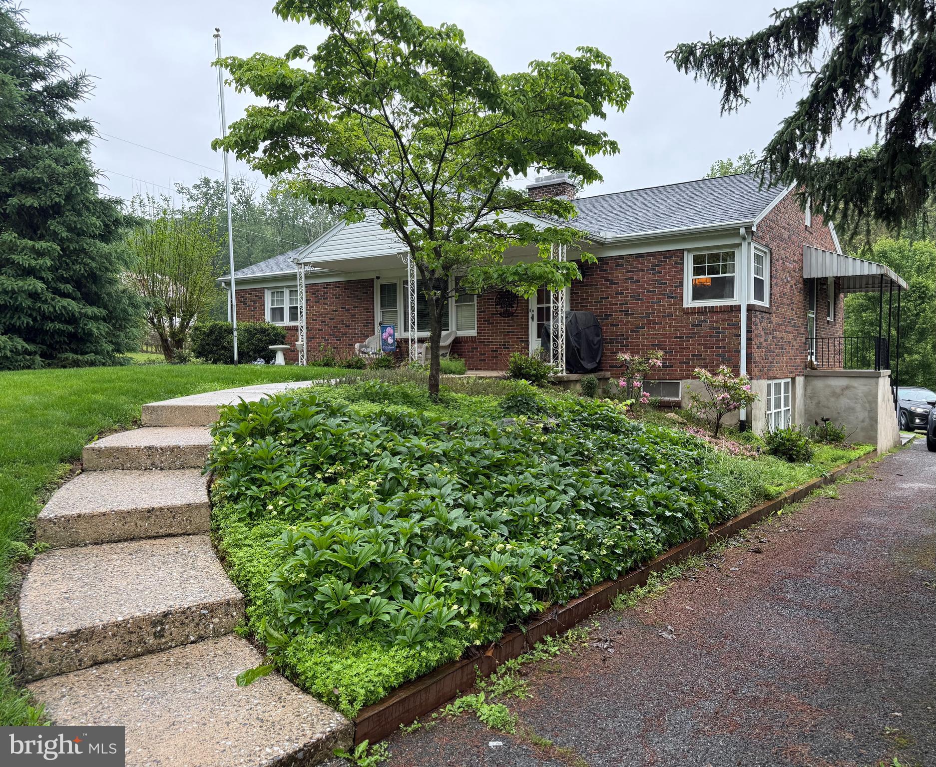 7890 Gnatstown Road Hanover, PA 17331 - Photo 3 of 27 Gallery Image 3