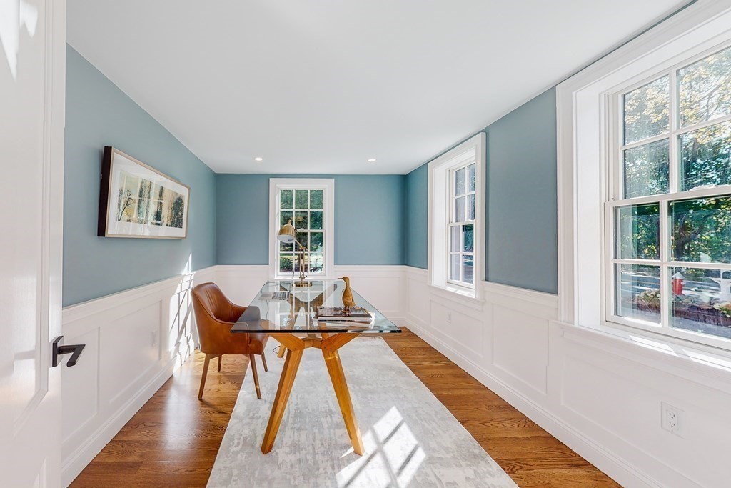 612 Barretts Mill Road Concord, MA 01742 - Photo 4 of 25