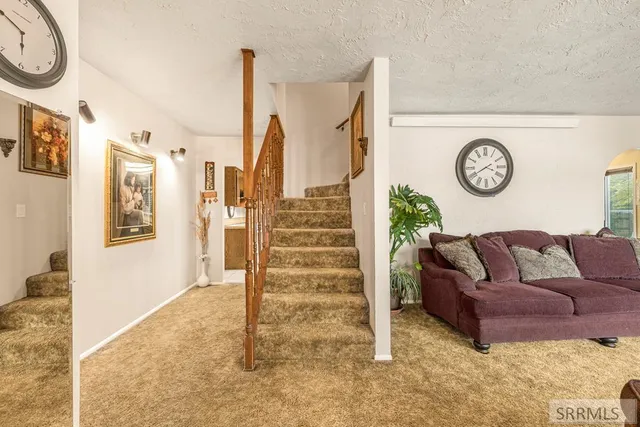 $400,000 | 203 Hummingbird Place, Shelley, ID 83274