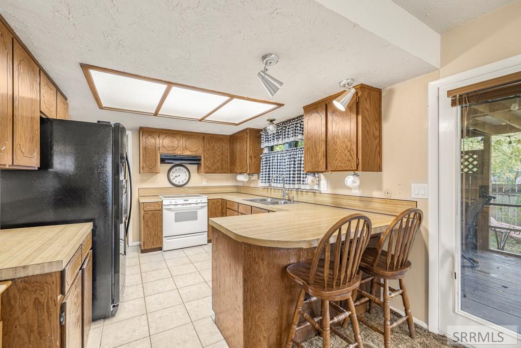 203 Hummingbird Place Shelley, ID 83274 - Photo 5 of 32