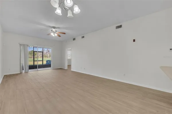 $2,100 | 9435 Myrtle Creek Lane, Unit 307, Orlando, FL 32832