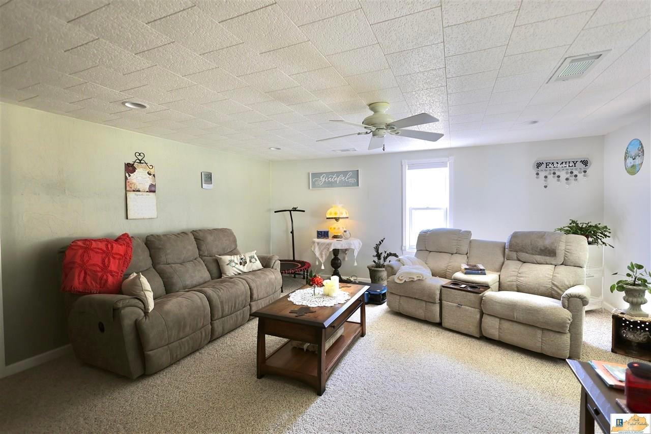 2108 Duncan Road Fountain Run, KY 42133 - Photo 6 of 26 Gallery Image 6