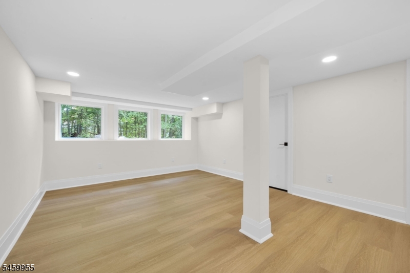 44 Hanover Road Mountain Lakes, NJ 07046 - Photo 37 of 49 Gallery Image 37