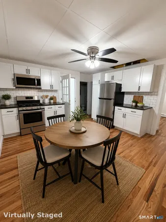 $1,850 | 130 Norwood Avenue, Unit 1, New London, CT 06320