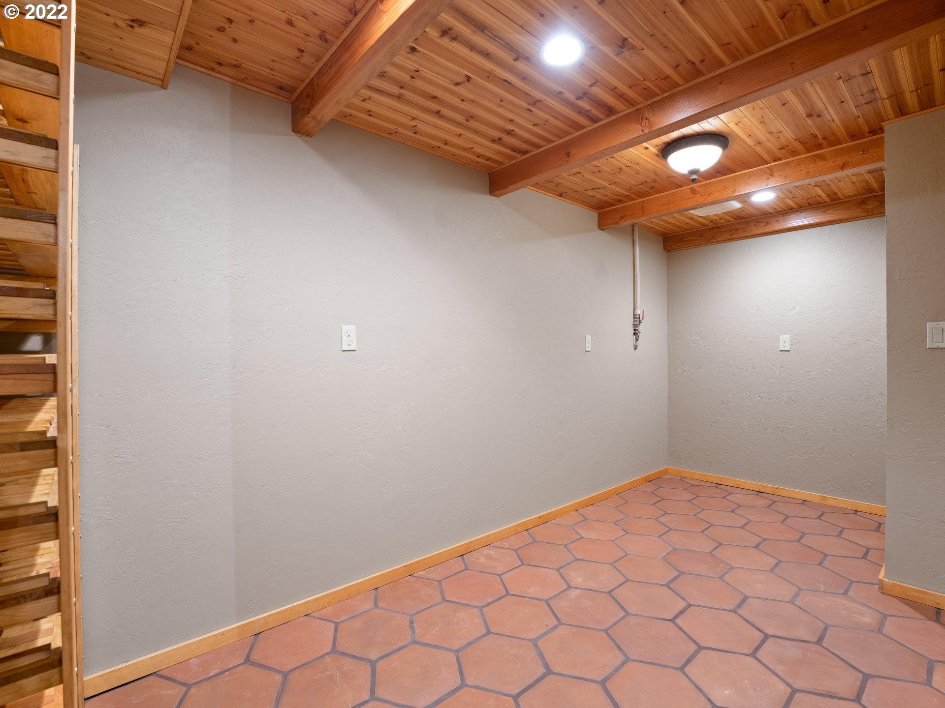 3906 Southwest Altadena Avenue Portland, OR 97239 - Photo 28 of 32 Gallery Image 28