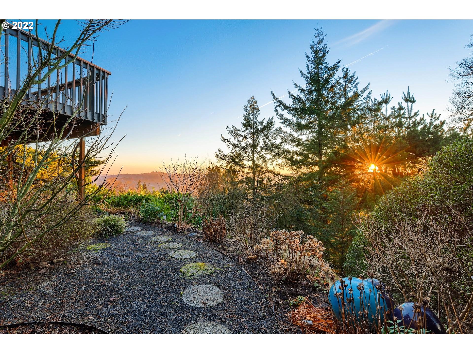 3906 Southwest Altadena Avenue Portland, OR 97239 - Photo 30 of 32 Gallery Image 30