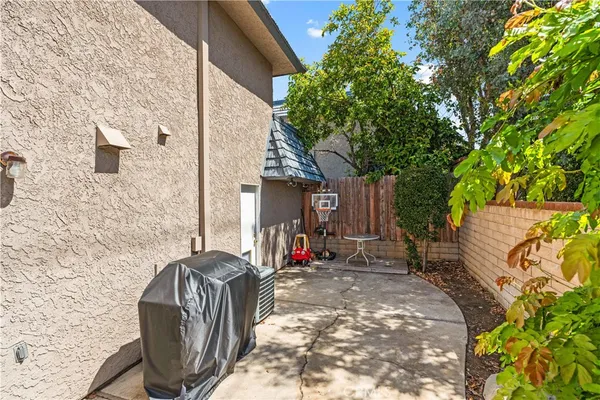 $825,000 | 25252 Crocker Lane, Lake Forest, CA 92630