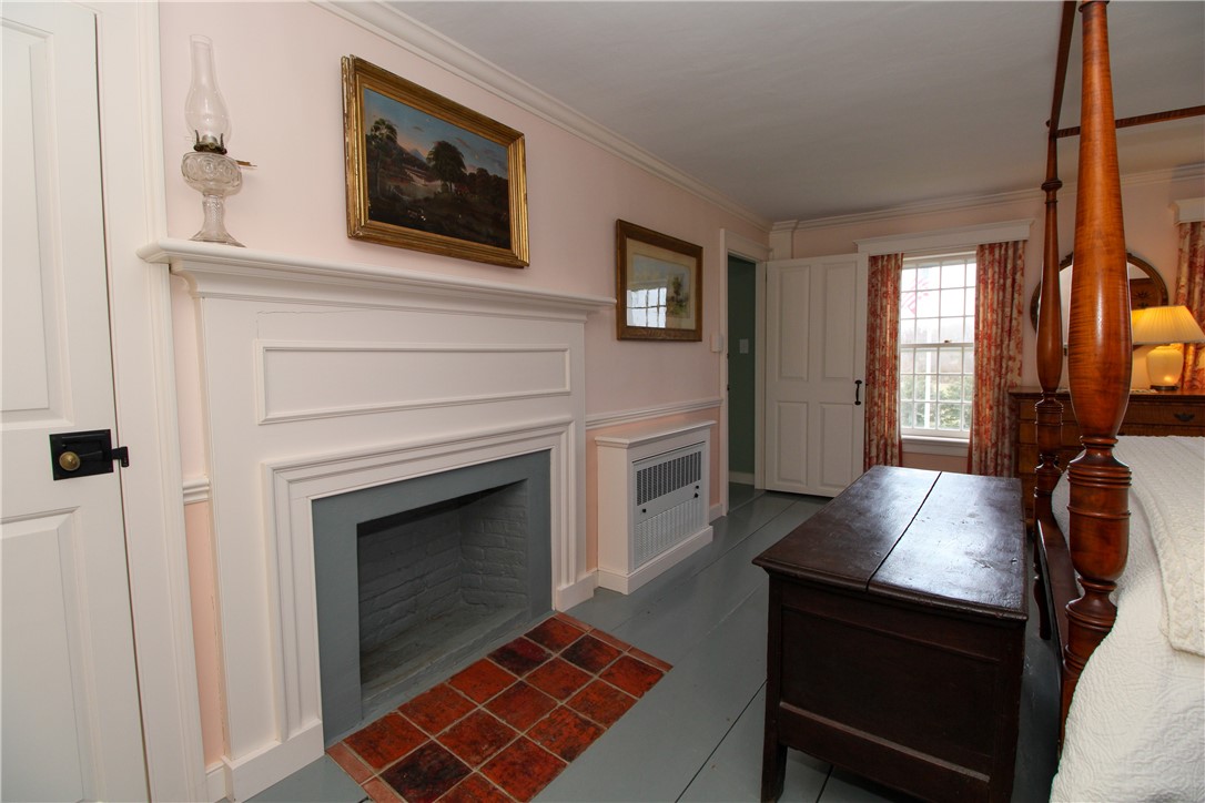 4398 Main Road Tiverton, RI 02878 - Photo 21 of 39
