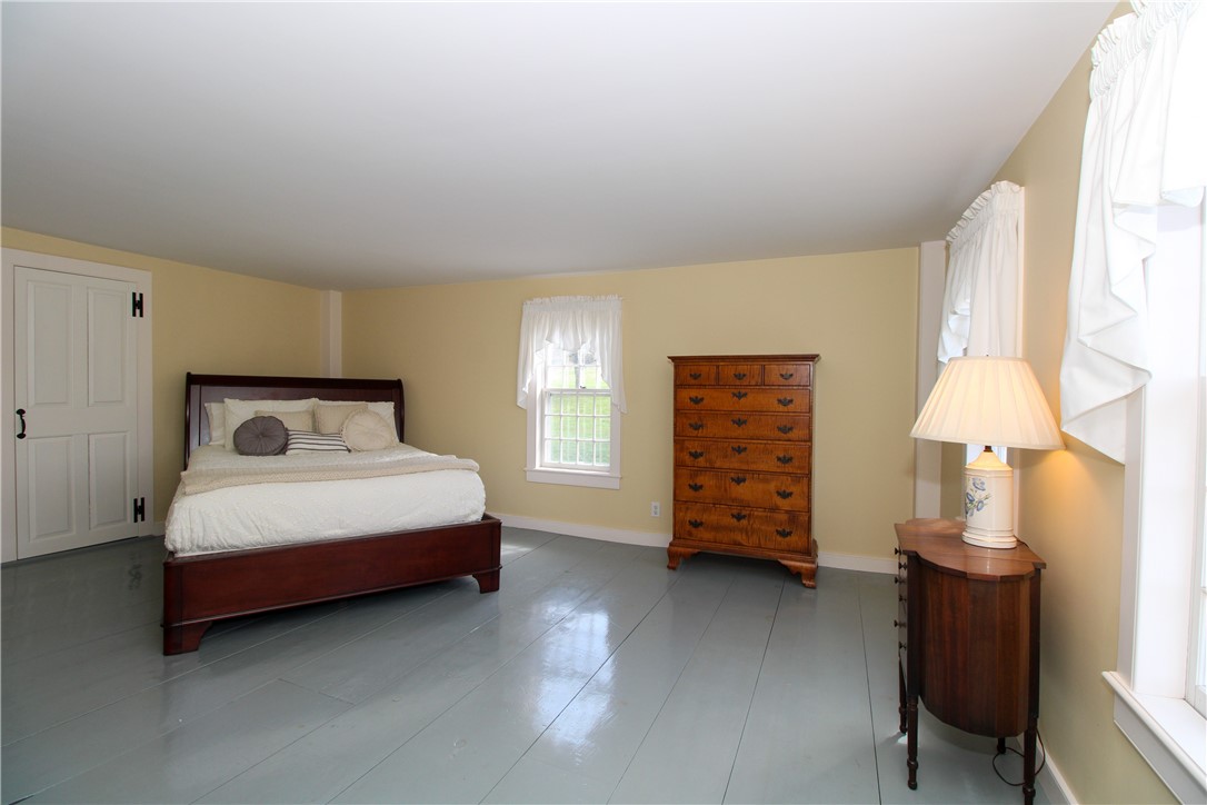 4398 Main Road Tiverton, RI 02878 - Photo 27 of 39