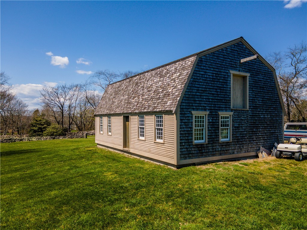4398 Main Road Tiverton, RI 02878 - Photo 5 of 39