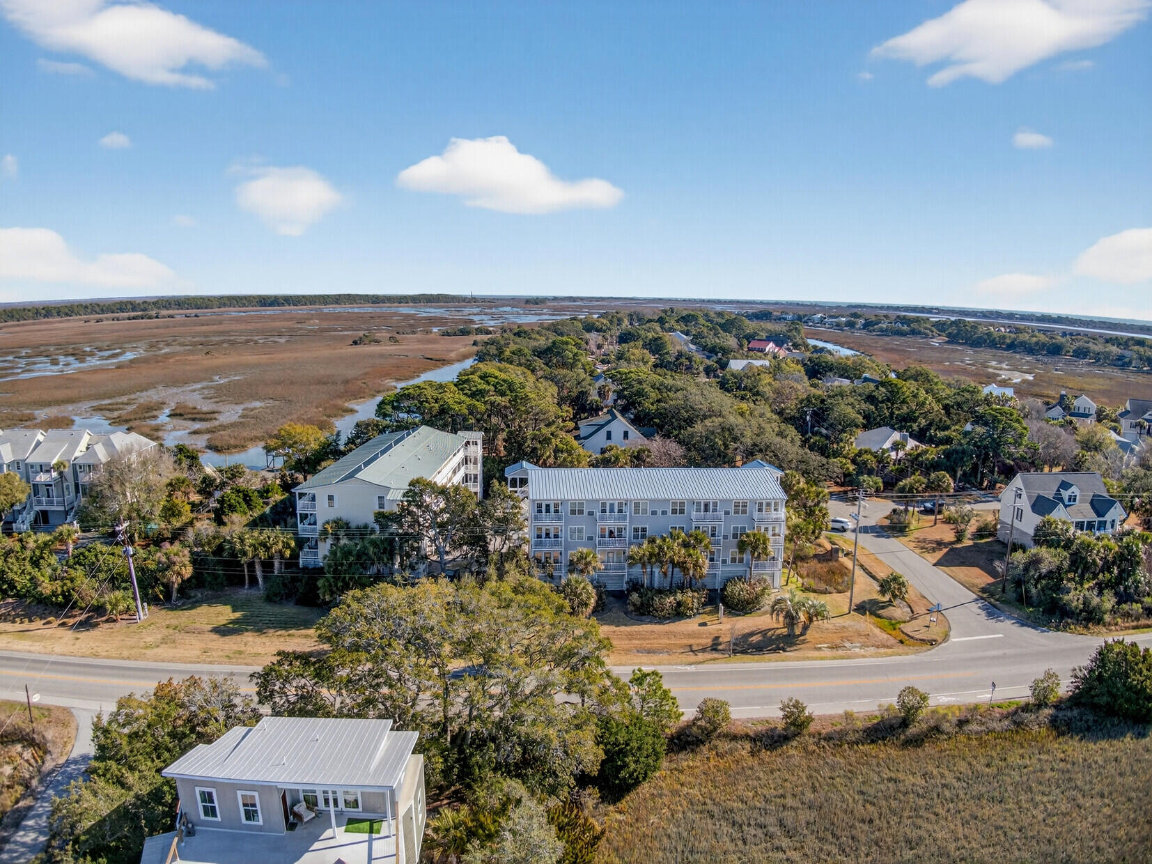 2262 Folly Road, Unit 1G Charleston, SC 29412 - Photo 33 of 37 06_6_mls