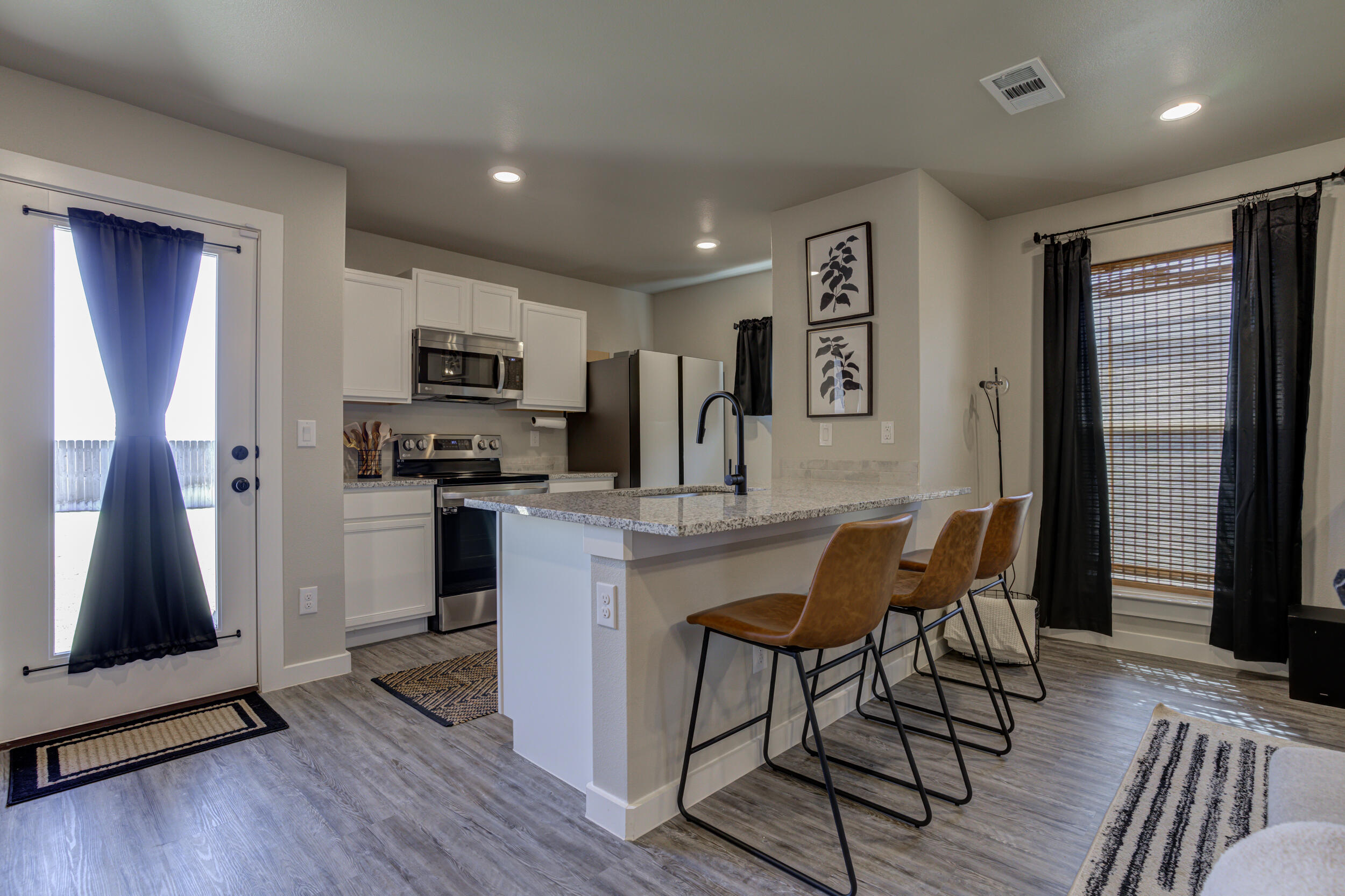 7413 37th Street Lubbock, TX 79407 - Photo 16 of 40 3DSC01541_2_3_4_5