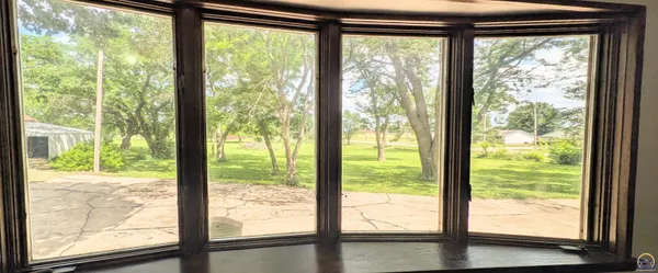 $439,900 | 1830 East 6th Avenue, Emporia, KS 66801