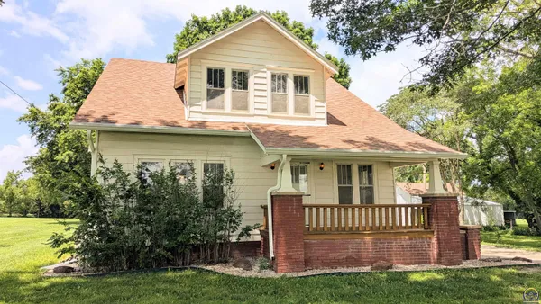 $439,900 | 1830 East 6th Avenue, Emporia, KS 66801