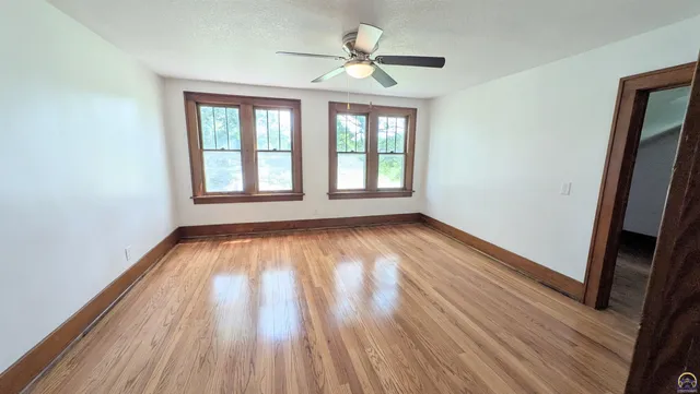 $449,900 | 1830 East 6th Avenue, Emporia, KS 66801