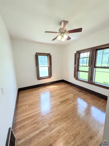 $449,900 | 1830 East 6th Avenue, Emporia, KS 66801