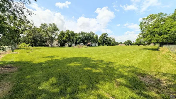 $439,900 | 1830 East 6th Avenue, Emporia, KS 66801