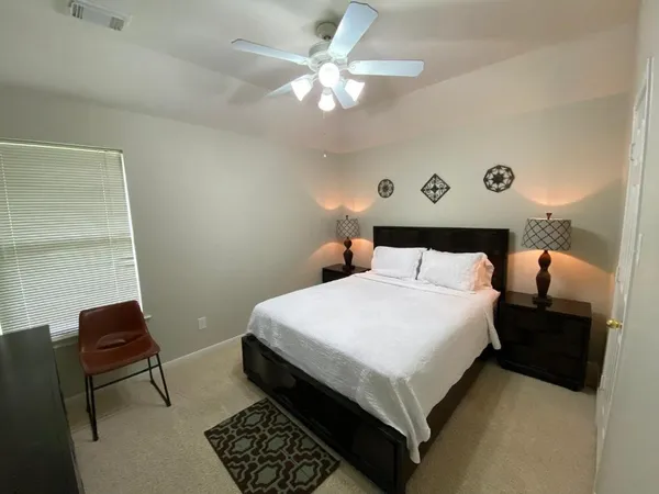 $2,460 | 26 Baccara Place, Conroe, TX 77384