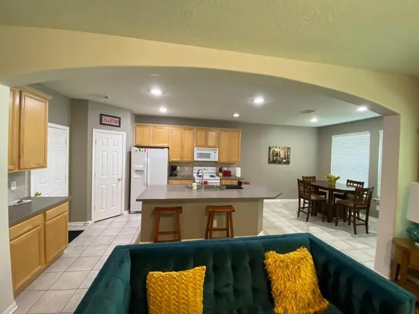 $2,460 | 26 Baccara Place, Conroe, TX 77384