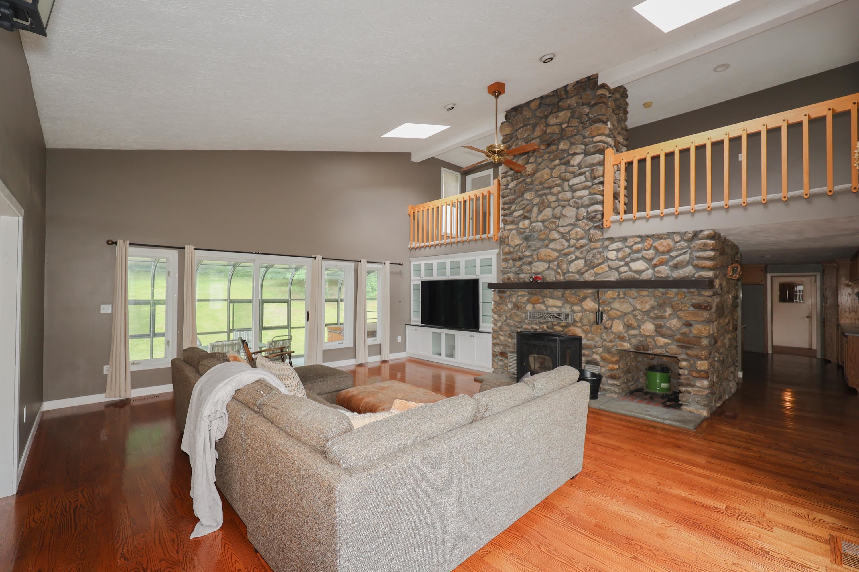 24 Mont Vernon Road Amherst, NH 03031 - Photo 11 of 40