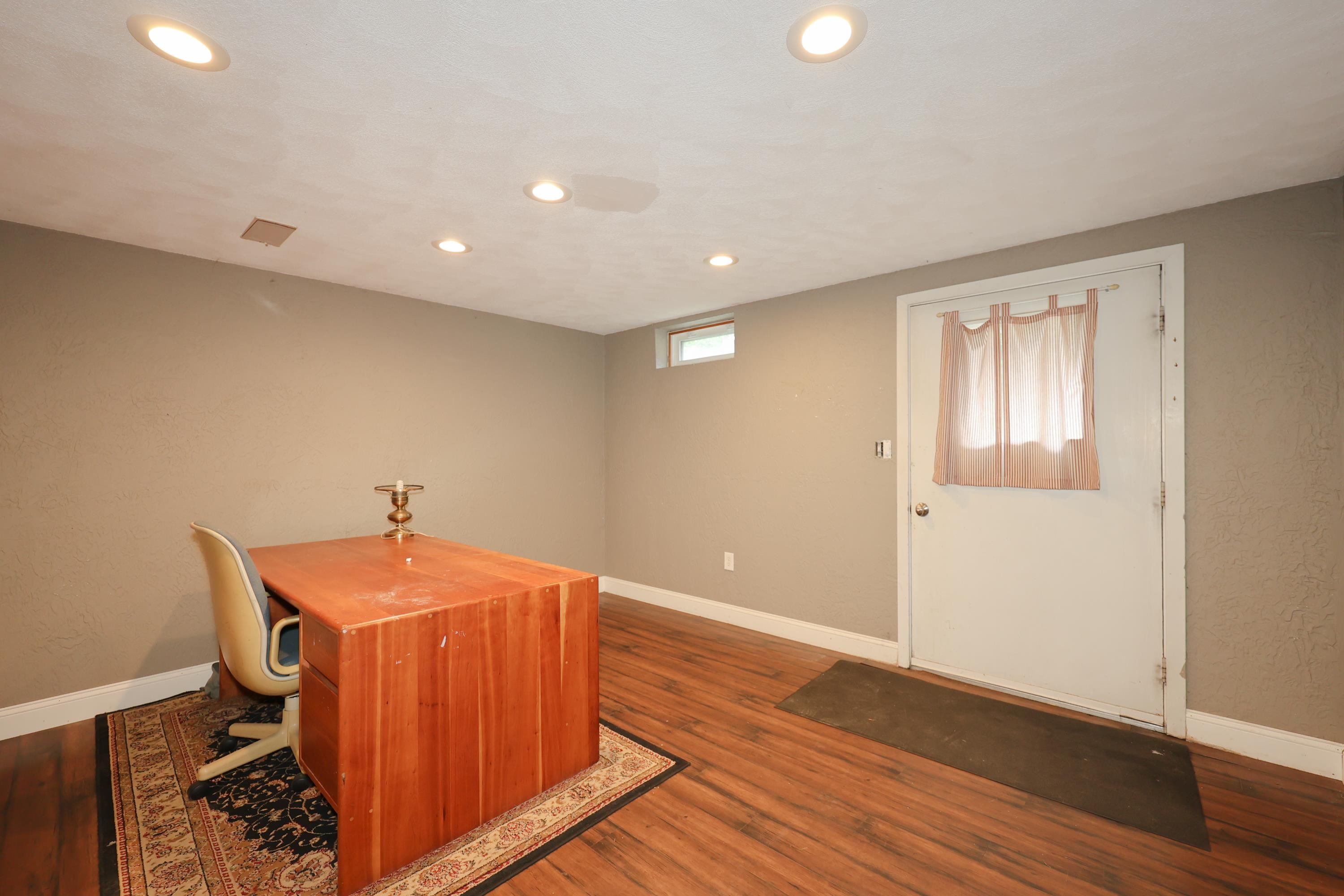 24 Mont Vernon Road Amherst, NH 03031 - Photo 25 of 40