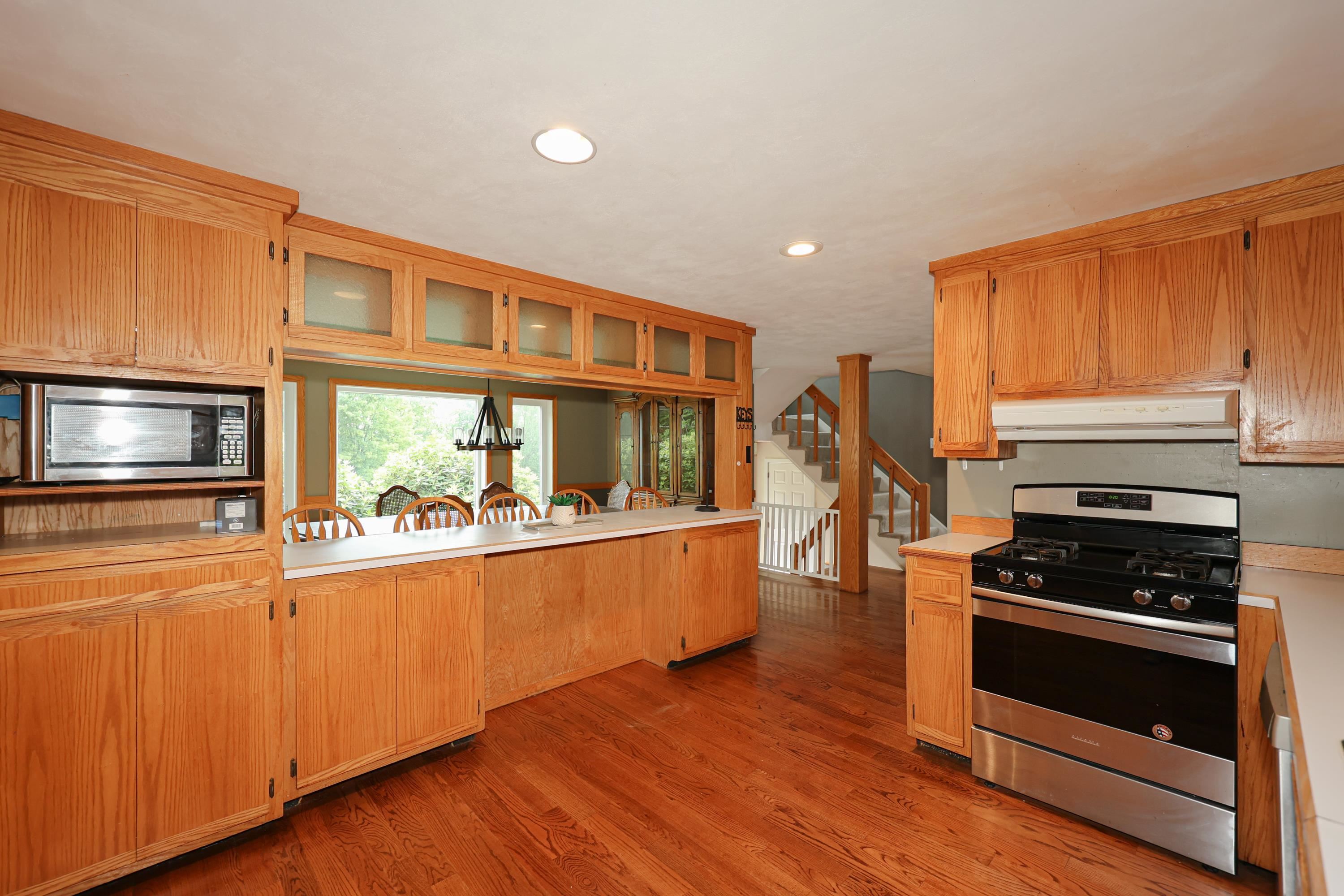 24 Mont Vernon Road Amherst, NH 03031 - Photo 6 of 40