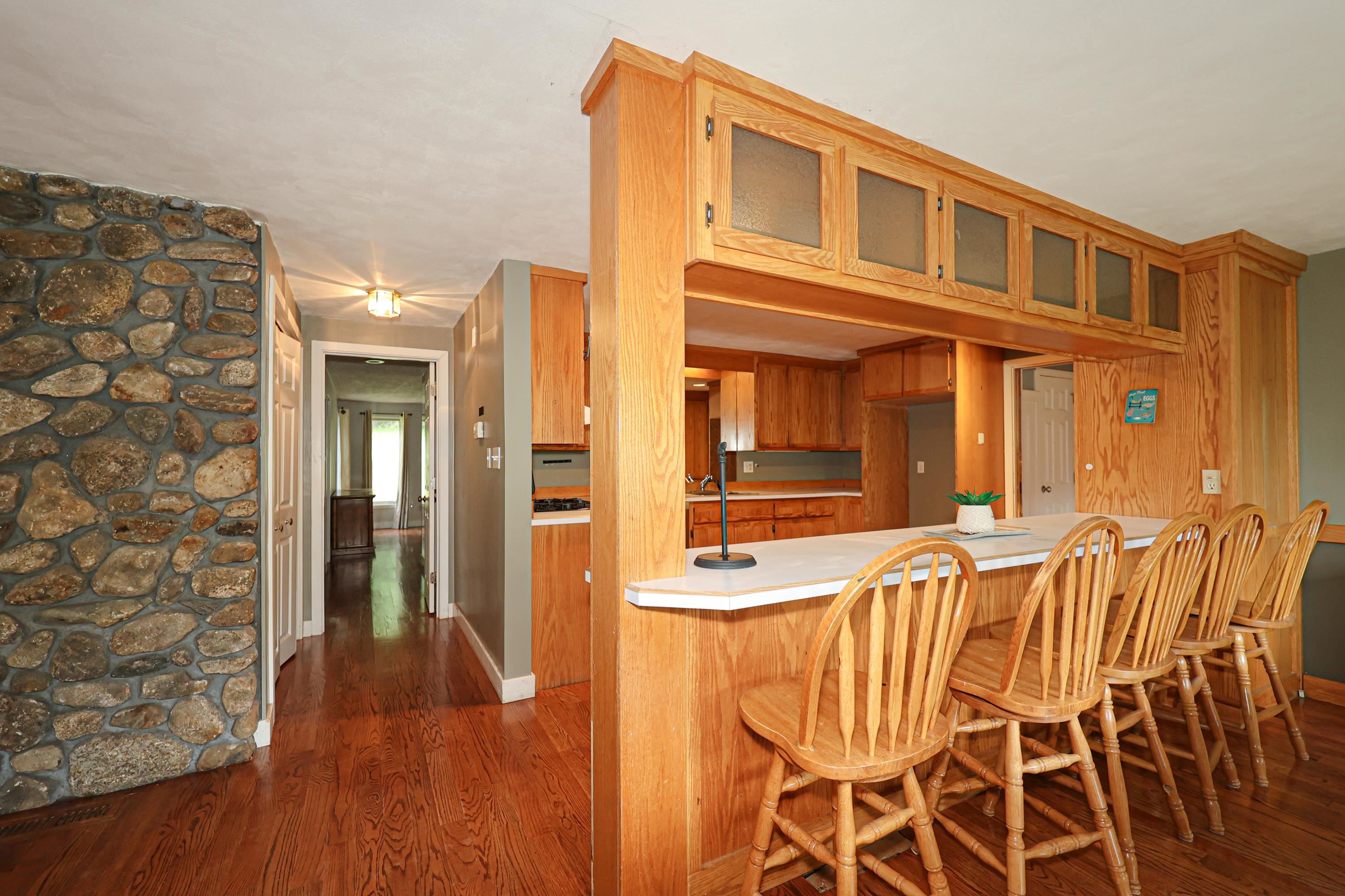 24 Mont Vernon Road Amherst, NH 03031 - Photo 8 of 40