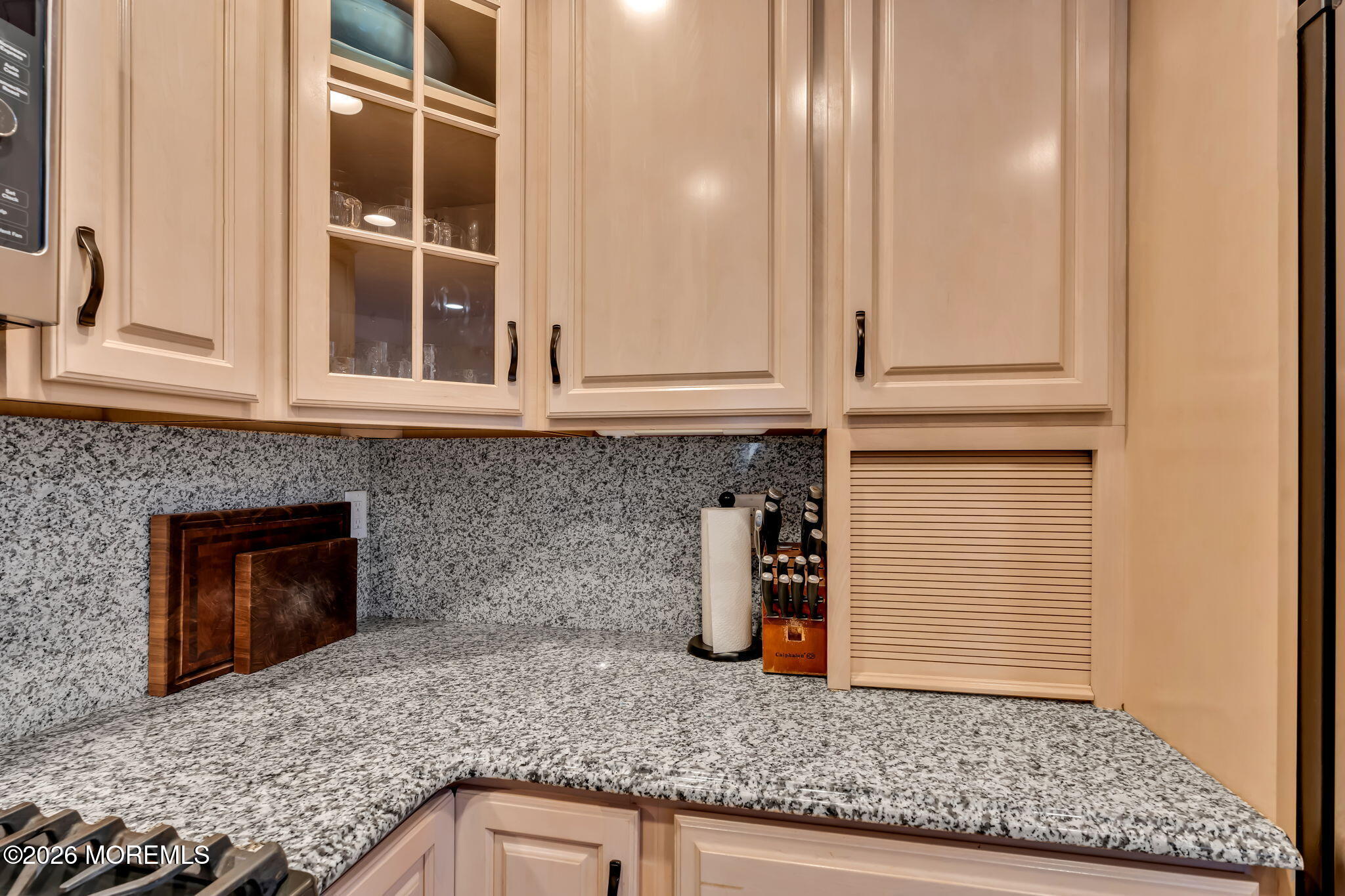 190 Kentucky Way Freehold, NJ 07728 - Photo 27 of 88 36-web-or-mls-DSC02952