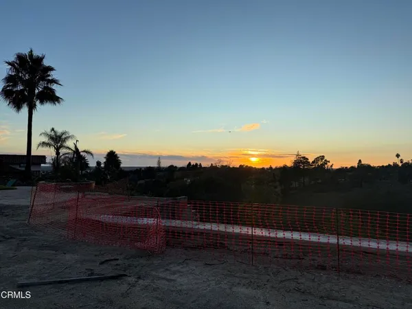 $925,000 | 35 Estaban Drive, Camarillo, CA 93010
