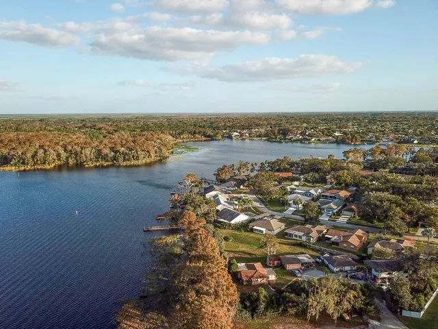 $378,000 | 3273 McMath Drive, Palm Harbor, FL 34684