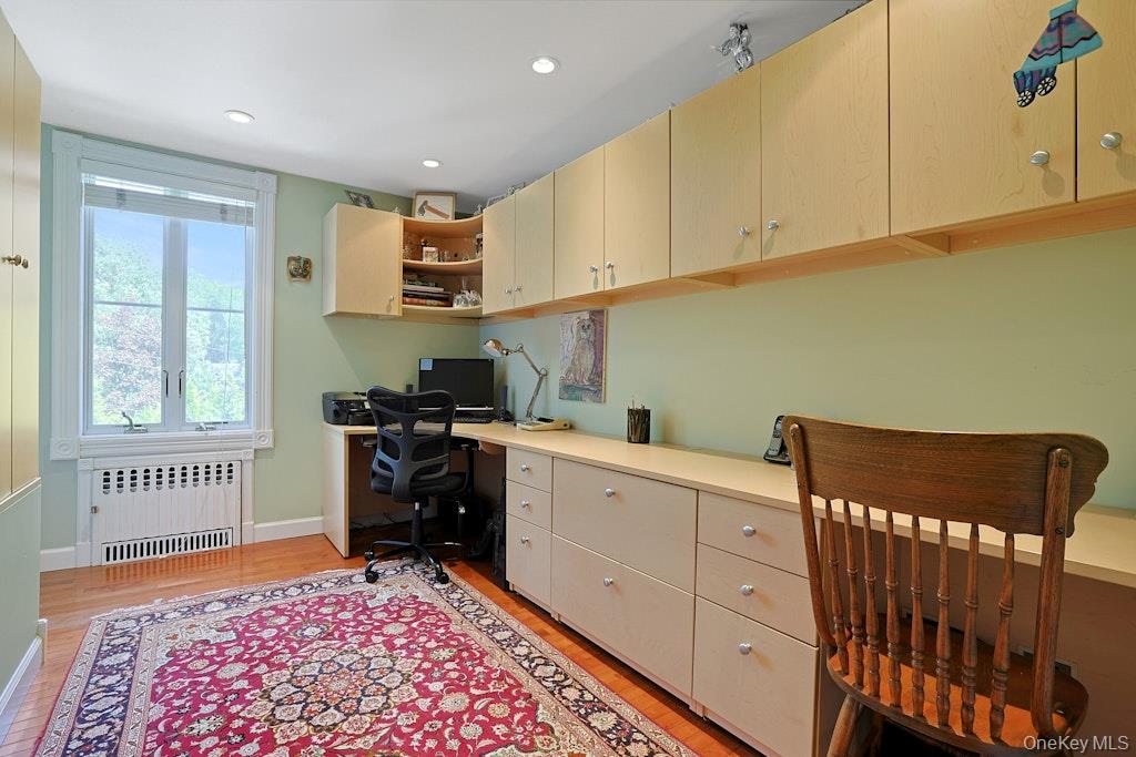 97 Underhill Road Scarsdale, NY 10583 - Photo 16 of 39 a view of a kitchen with electric appliances