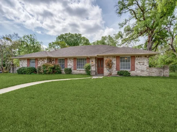 $270,000 | 2612 Briarwood Drive, Plano, TX 75074