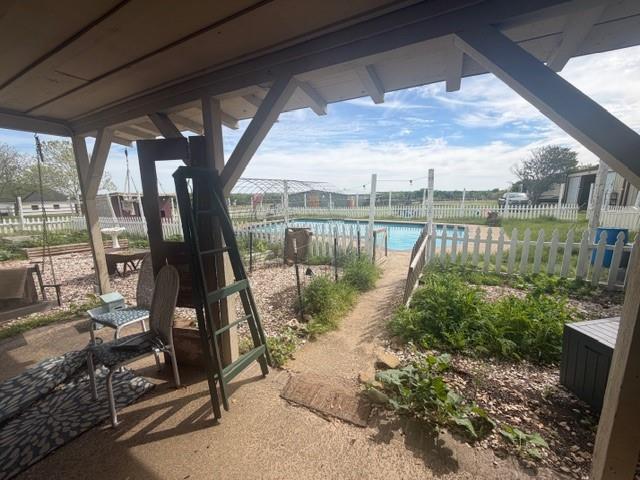 828 South Cockrell Hill Road Ovilla, TX 75154 - Photo 17 of 23 a view of a lake from a balcony