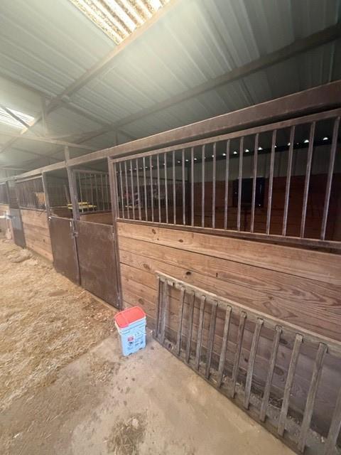 828 South Cockrell Hill Road Ovilla, TX 75154 - Photo 22 of 23 a view of wooden balcony