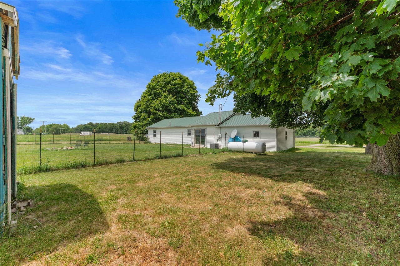 5651 West Chicago Road Jonesville, MI 49250 - Photo 24 of 27