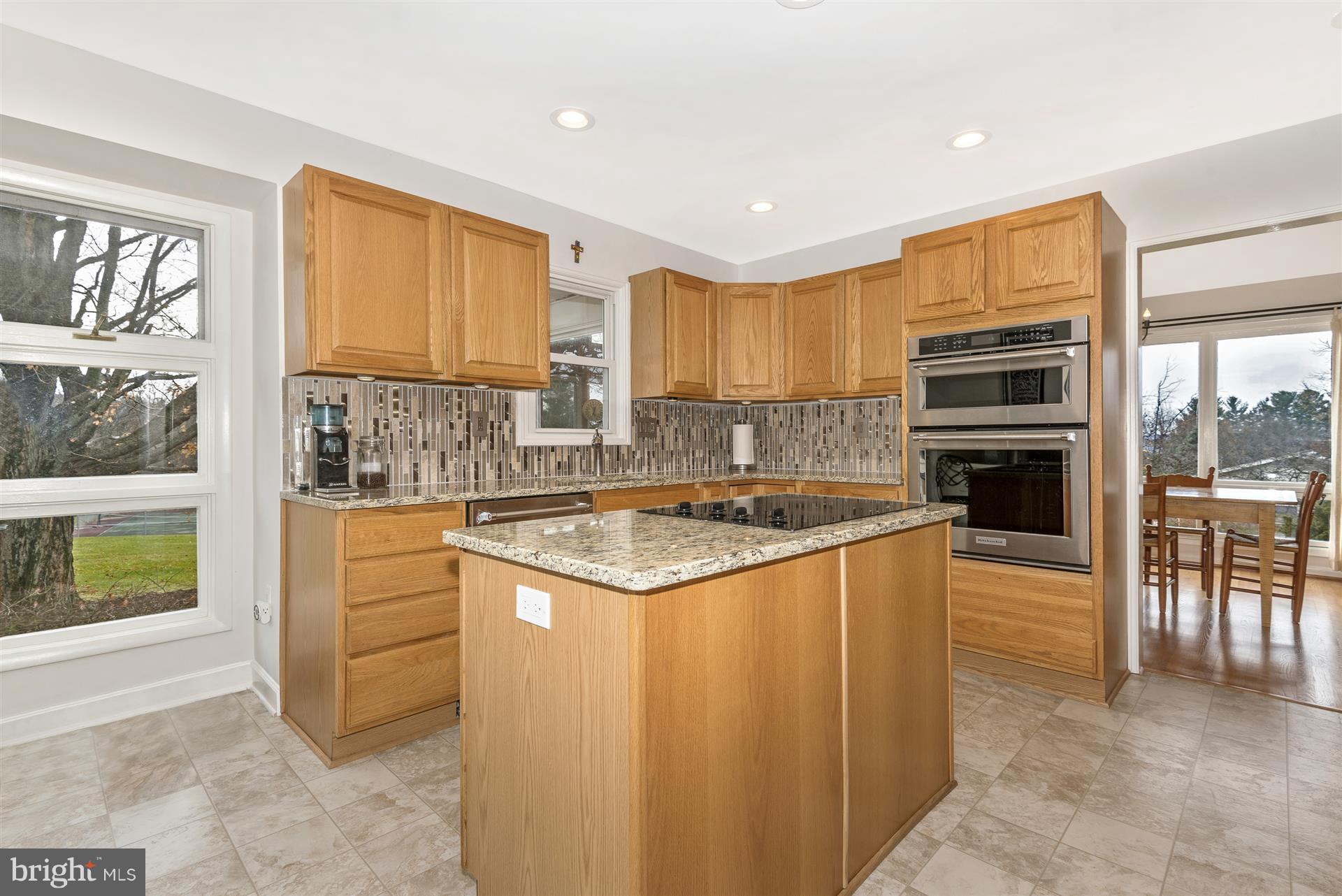 4821 Round Hill Road Frederick, MD 21702 - Photo 27 of 30 Granite counters