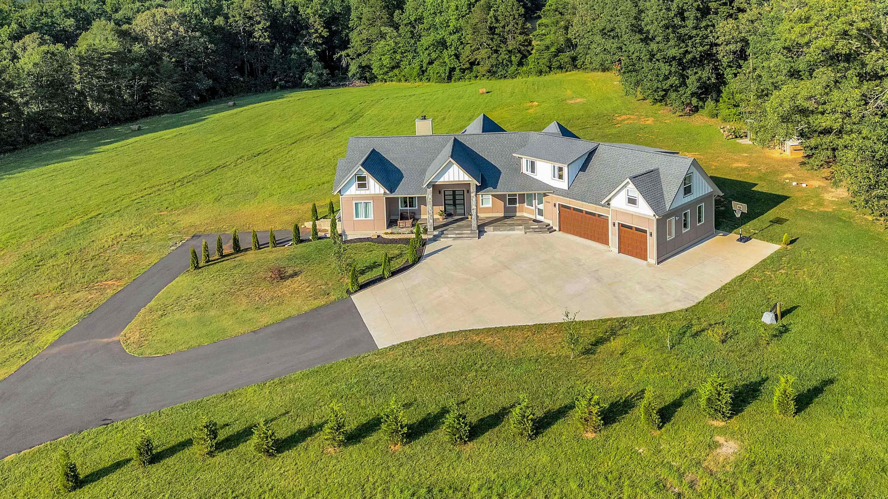 5655 State Rd S-42-1890 Chesnee, SC 29323 - Photo 1 of 30