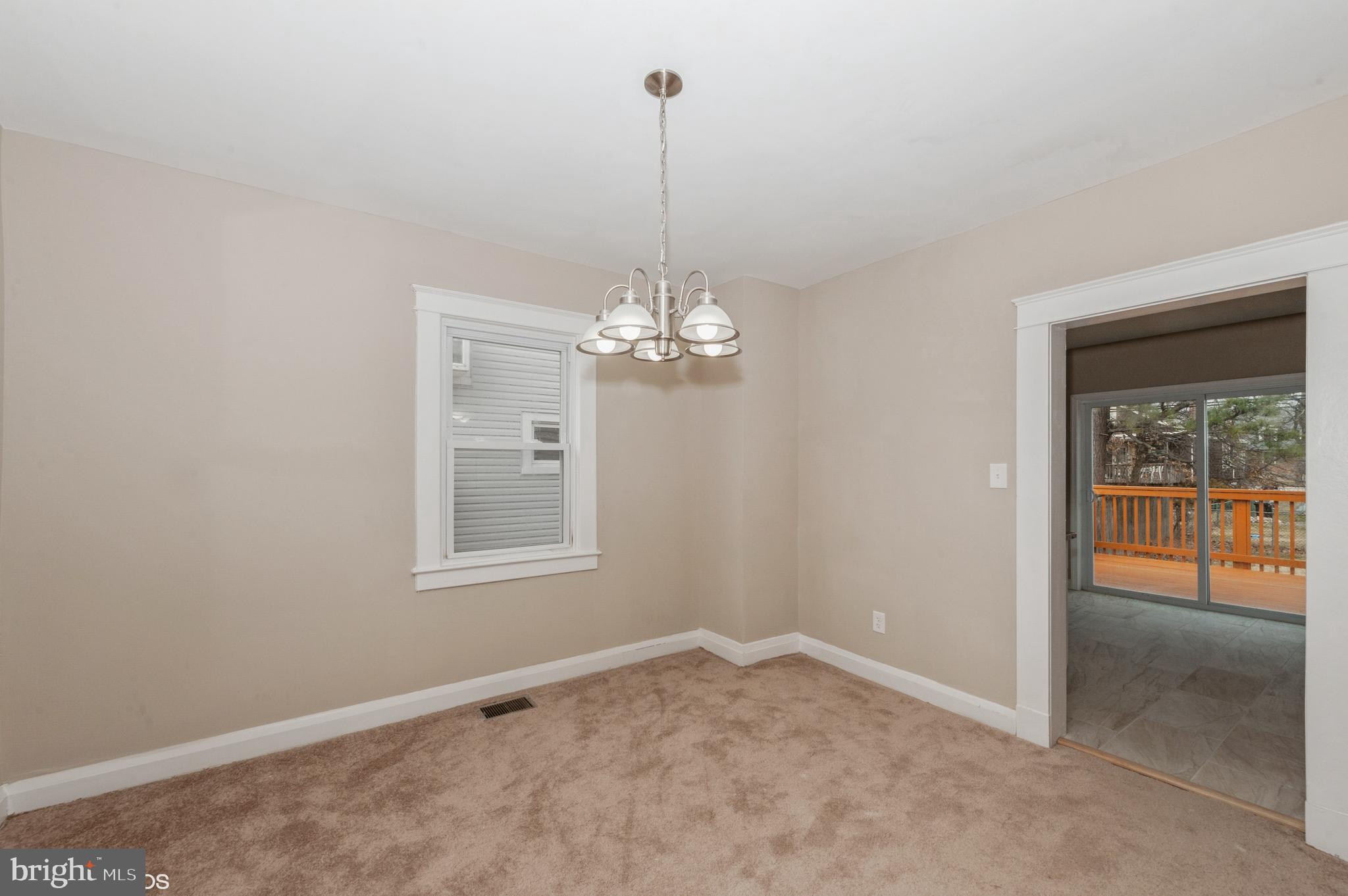 2608 Wendover Road Parkville, MD 21234 - Photo 7 of 15